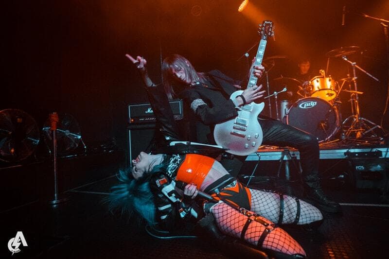 Bad Habits Popscene Middle Earth Temple Fuzzy Hound The Music Blog