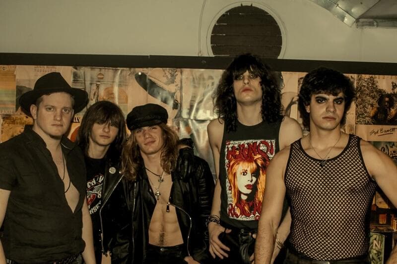 Bad Habits Popscene Middle Earth Fuzzy Hound The Music Blog