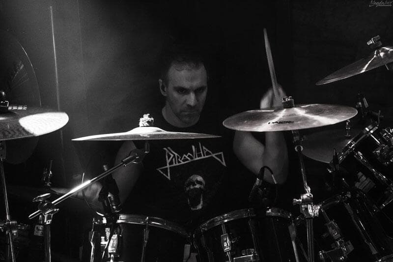 Arise From The Shadows Piranha Fuzzy Hound The Music Blog