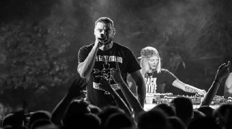 Planet of Zeus Fuzzy Hound The Music Blog Στίχοιμα Bulls in A China Shop Tour