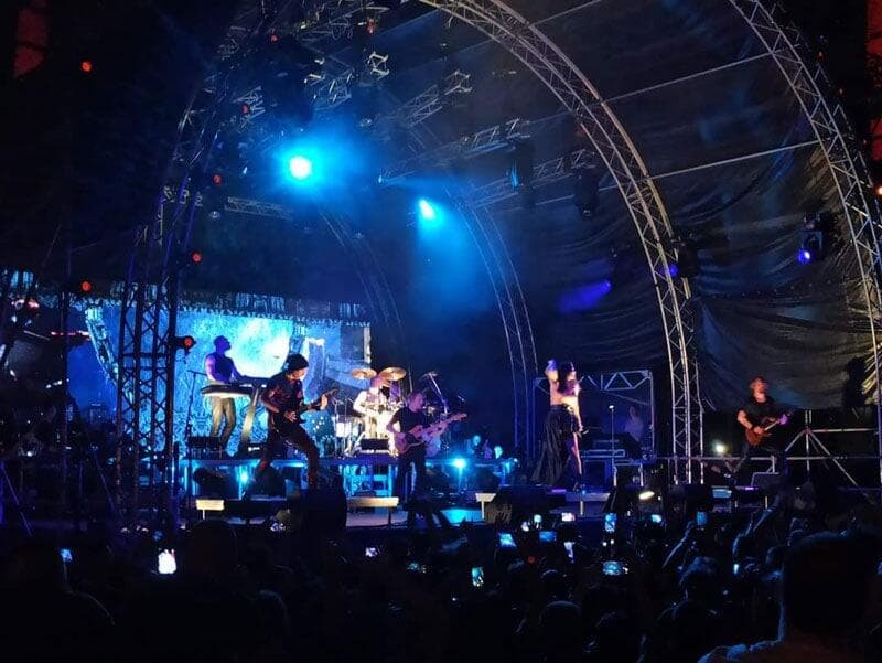 Within Temptation The Silent Wedding Fuzzy Hound The Music Blog Τεχνόπολη