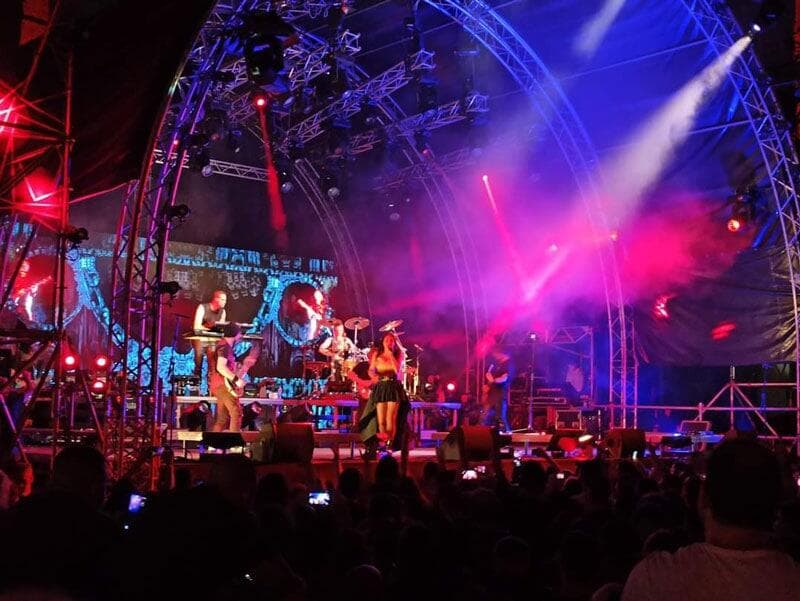 Within Temptation The Silent Wedding Fuzzy Hound The Music Blog Τεχνόπολη